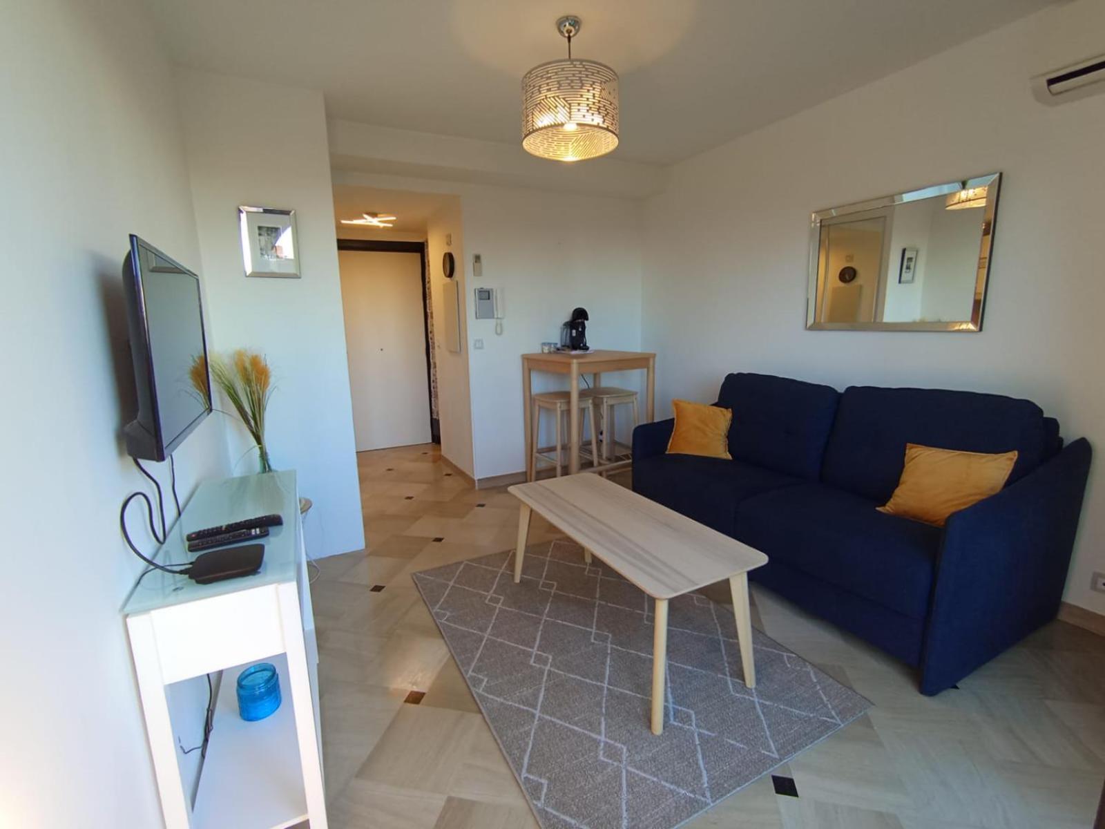 Residence De Luxe Sun Paradis, Studio Terrasse, Vue Mer Piscine Кан Екстериор снимка
